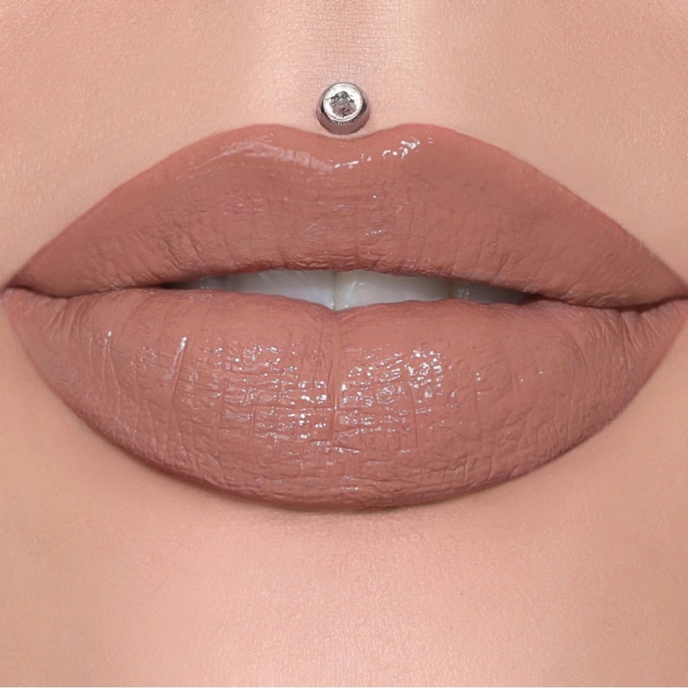 #51 NIB Jeffree Star Supreme Gloss in House Tour